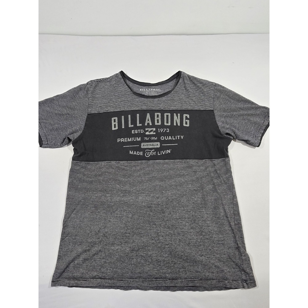 Billabong gray short-sleeve graphic tee , Size Large